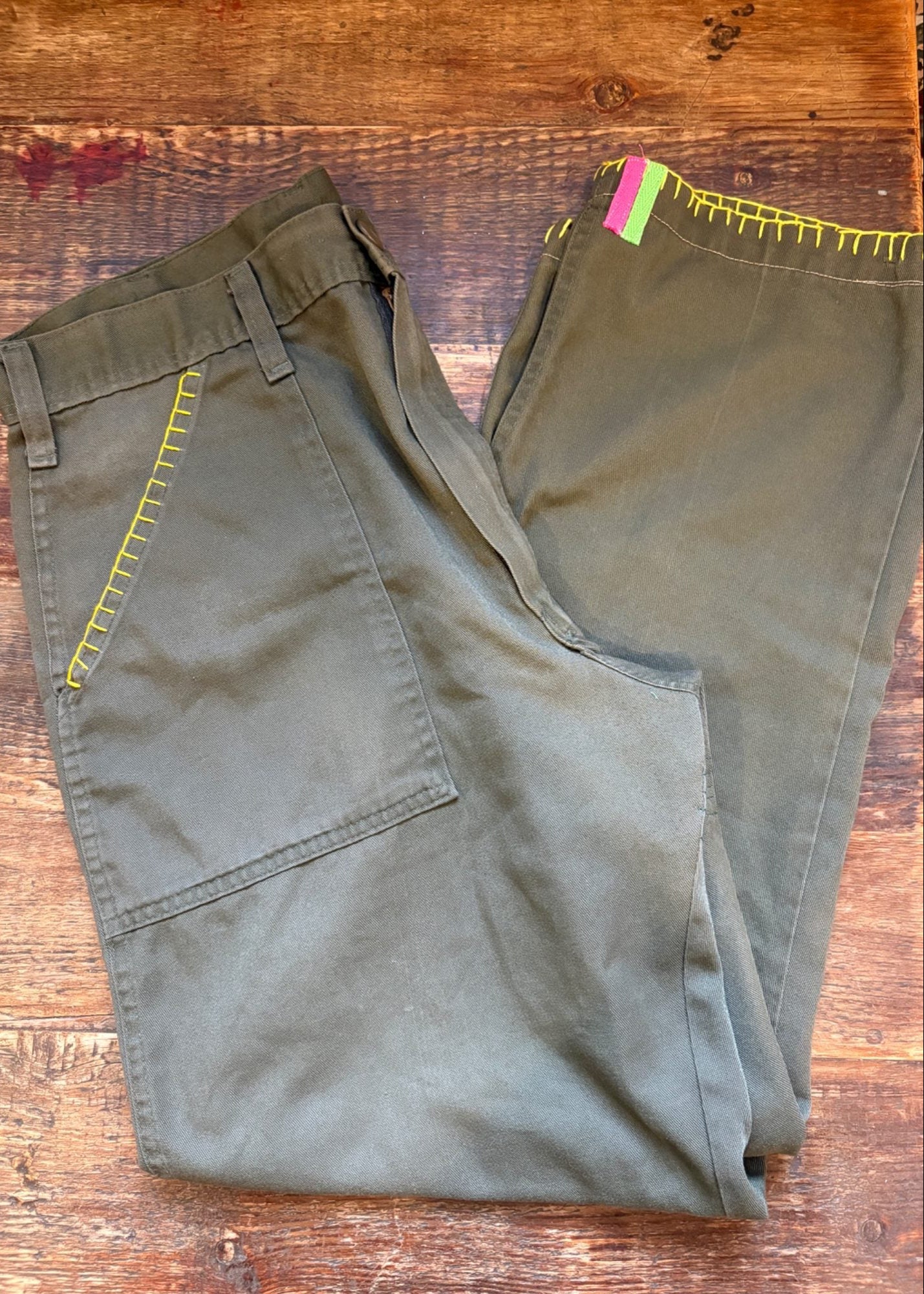 018. Army Trousers With Blanket Stitch