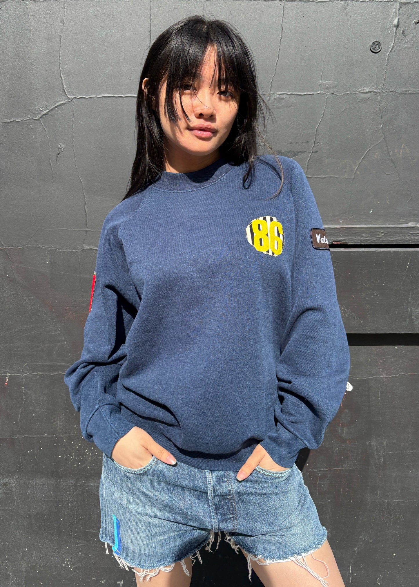 ‘86’ Vintage Sweatshirt