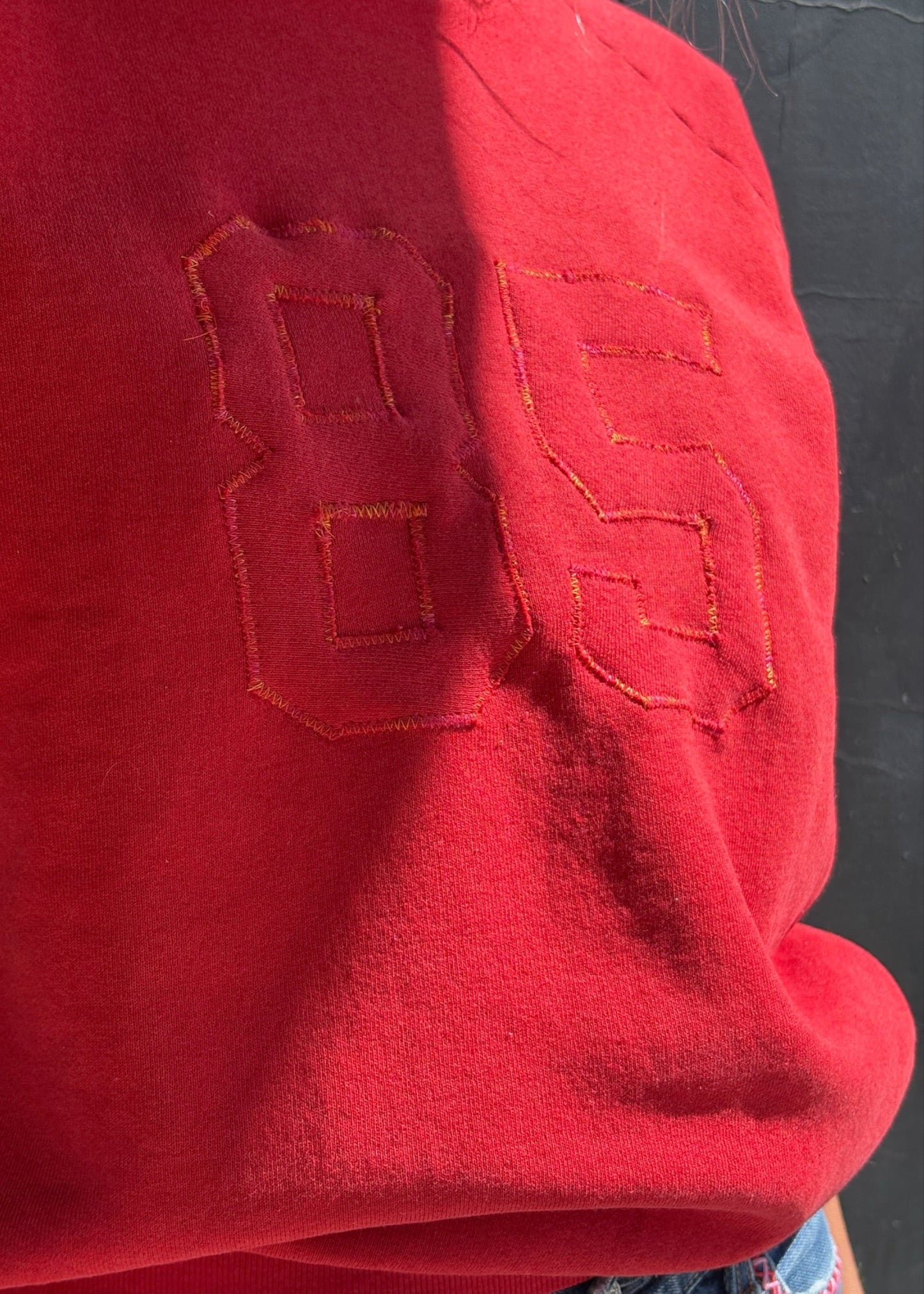 Red Sportif-Style Sweat