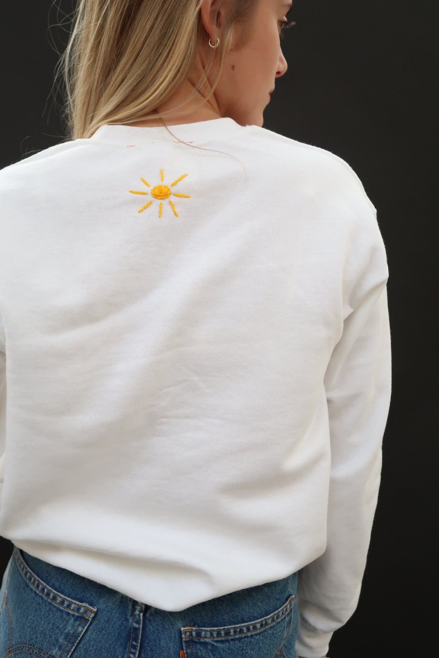 Vintage Long Sleeve White Sweatshirt