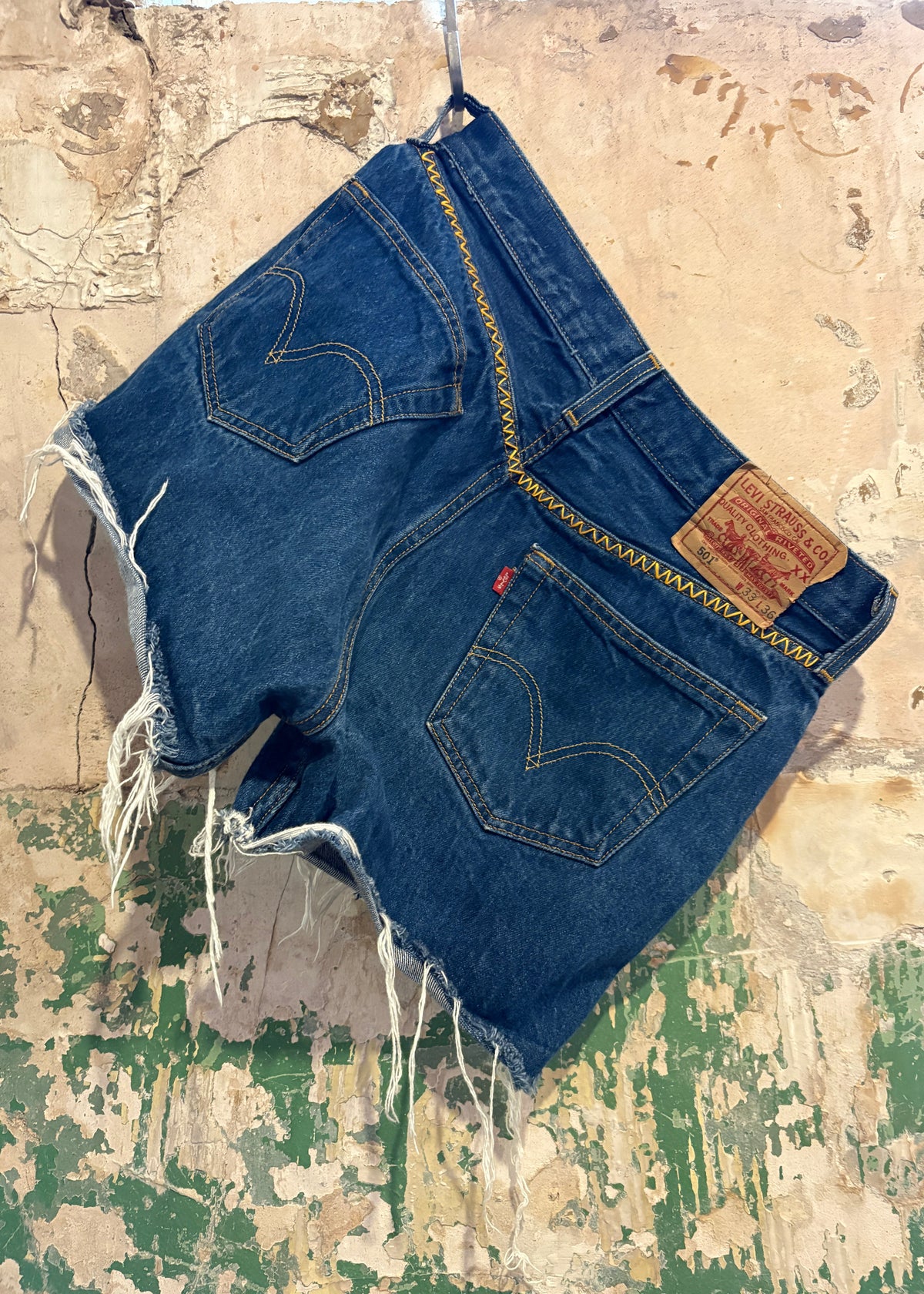012. Zig Zag Levi's Cut Offs