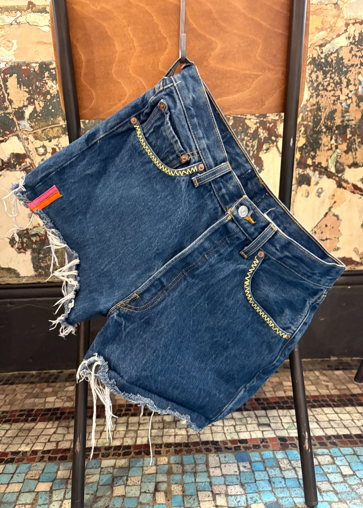 012. Zig Zag Levi's Cut Offs