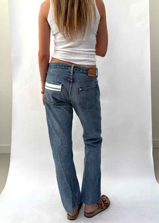 005. Stripe Appliquéd Levi’s 501